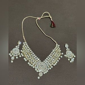 Kundon necklace and earrings set